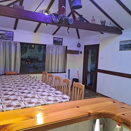 Guest House Lorian Madzhare Екстер'єр фото