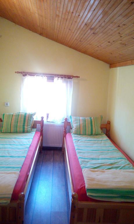Guest House Lorian Madzhare Екстер'єр фото